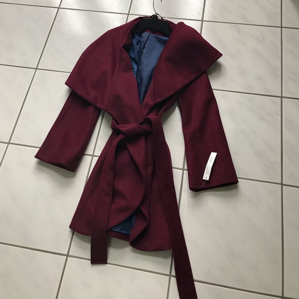 T Tahari Marla Wrap Coat  sz M (Burgundy)